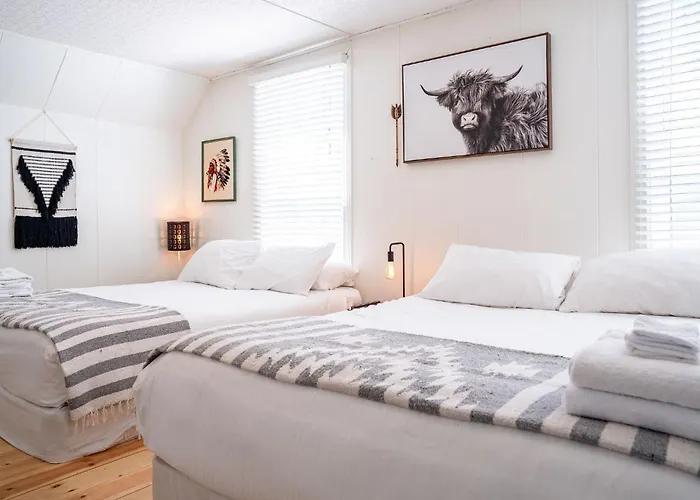 The Downtown Hive By Revelstoke Vacations