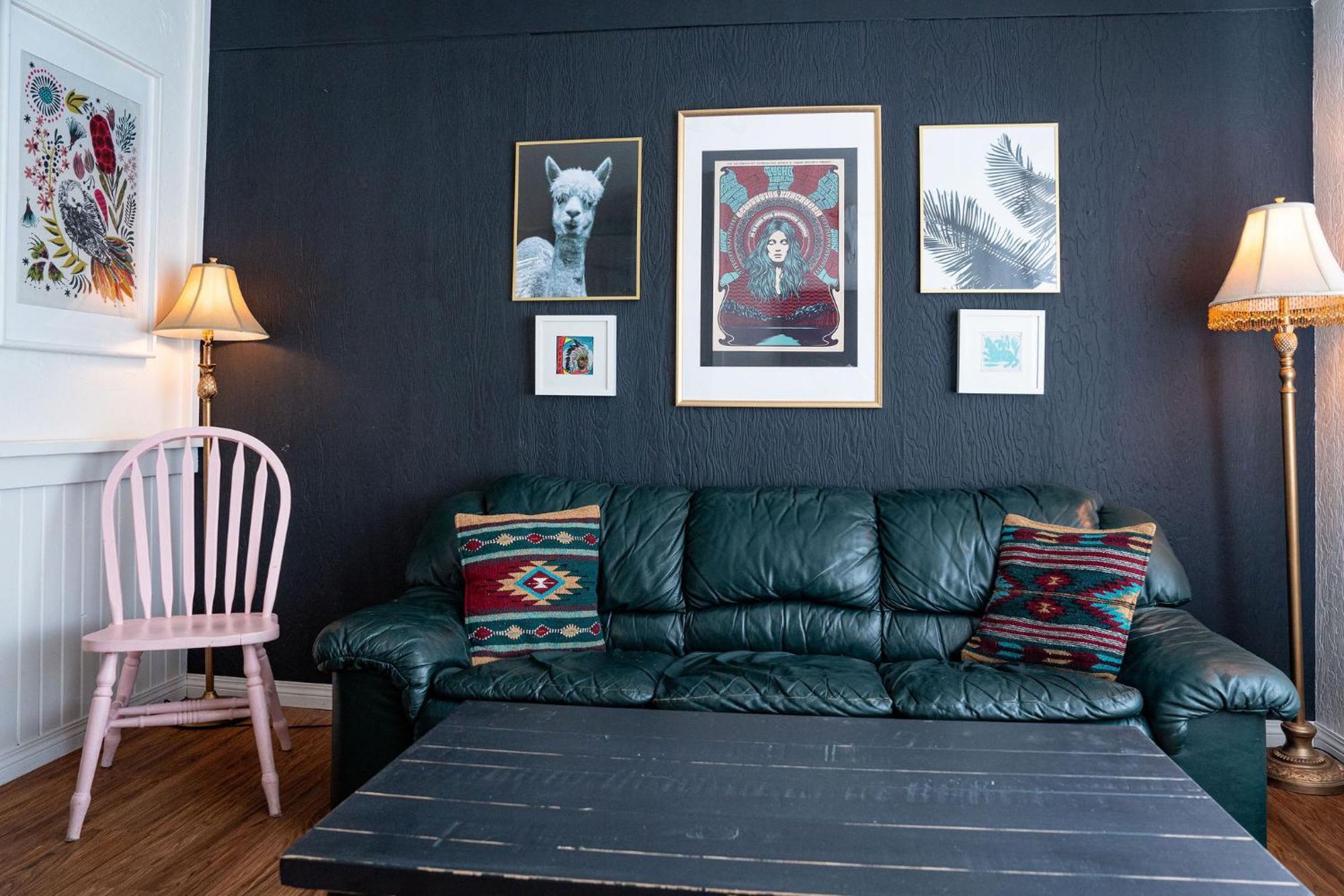 The Downtown Hive By Vacations Holiday home *