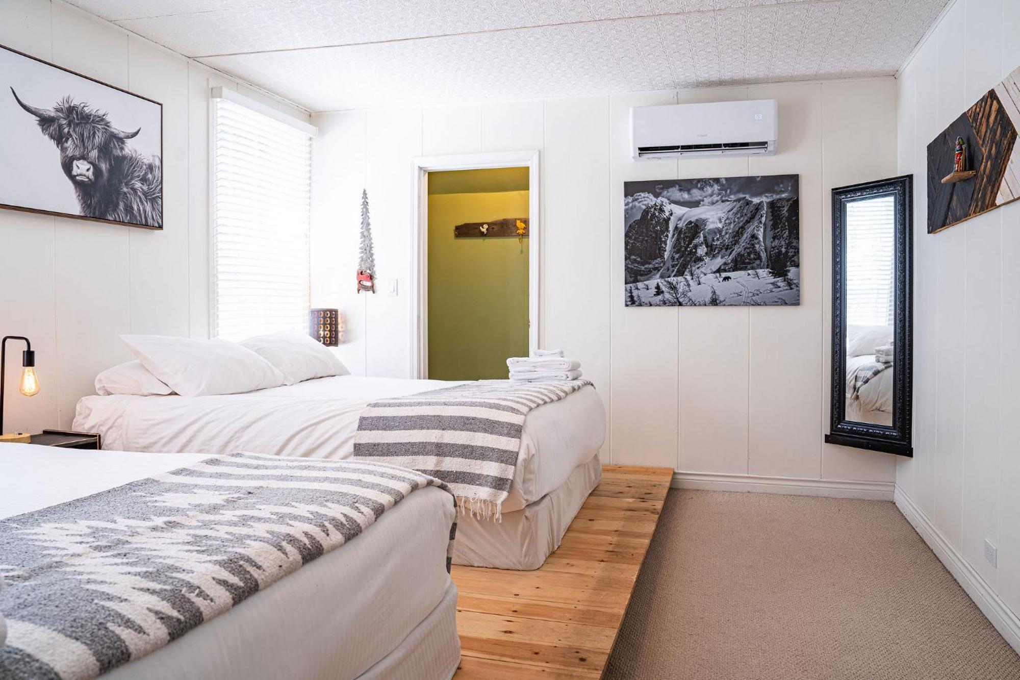 The Downtown Hive By Vacations *